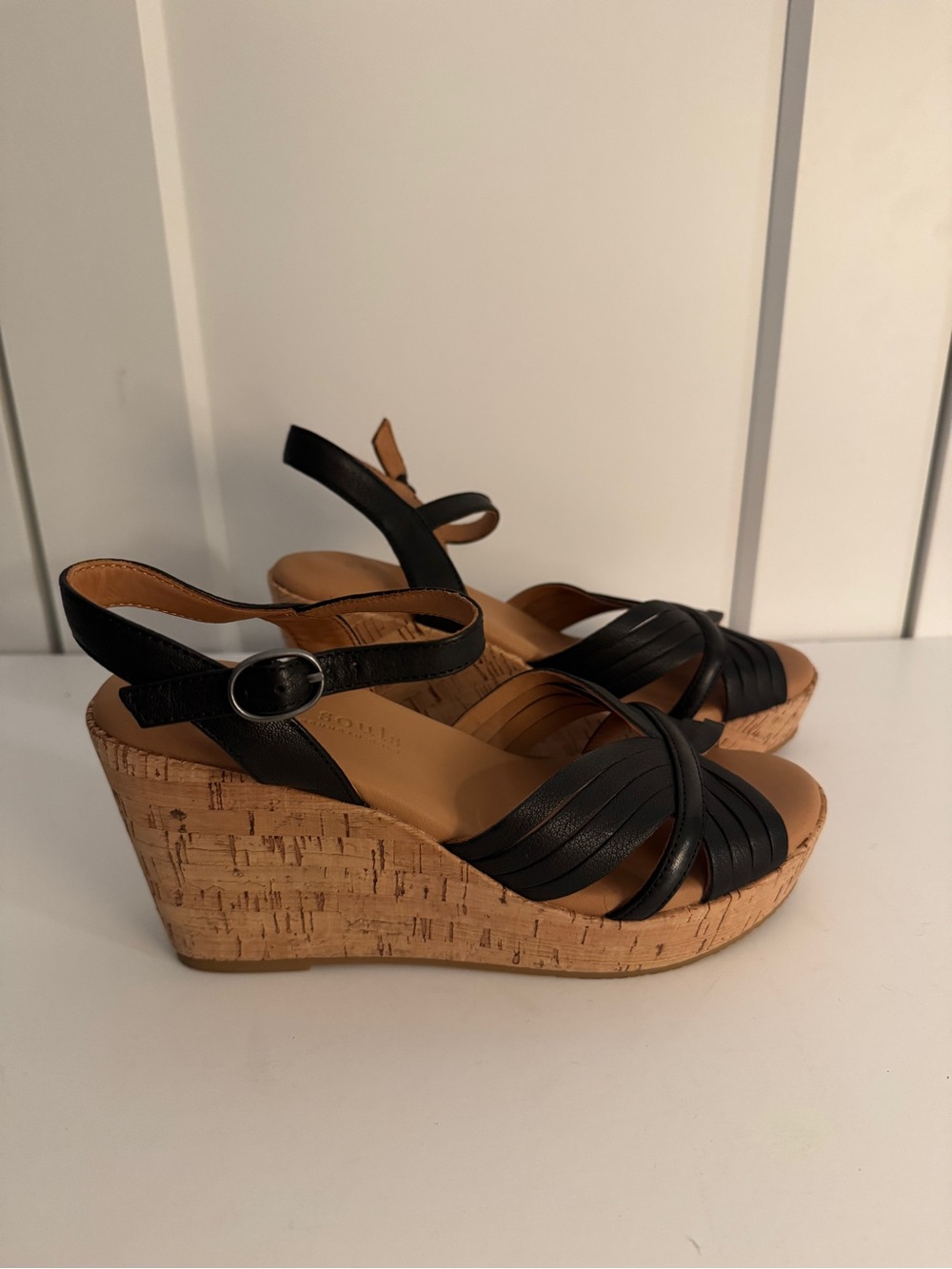 NEW Gentle Souls by Kenneth Cole, Size 7.5, Black Cork Wedge Sandals - Strappy